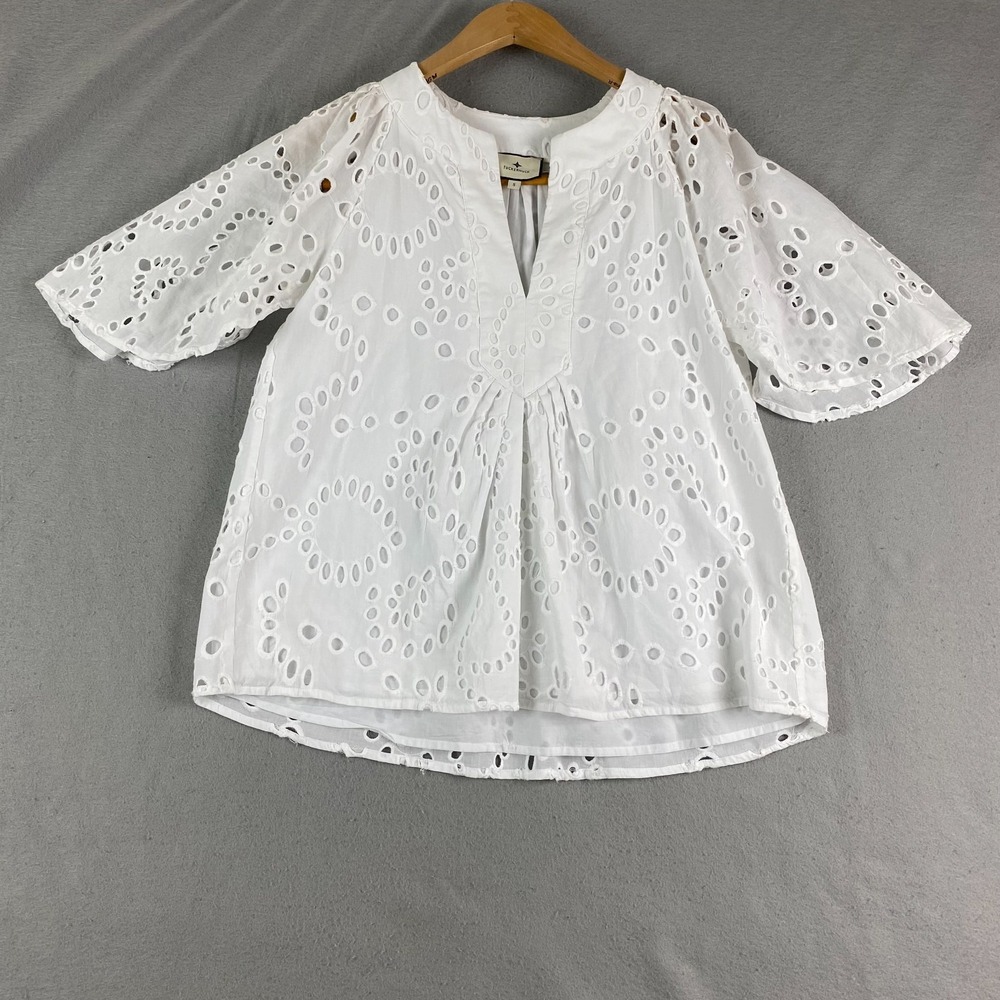 Tuckernuck Womens Minimal Eyelet Flowy Blouse Gauzy small Cotton